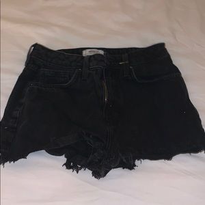 Women’s Black Ripped End Shorts SIZE 26